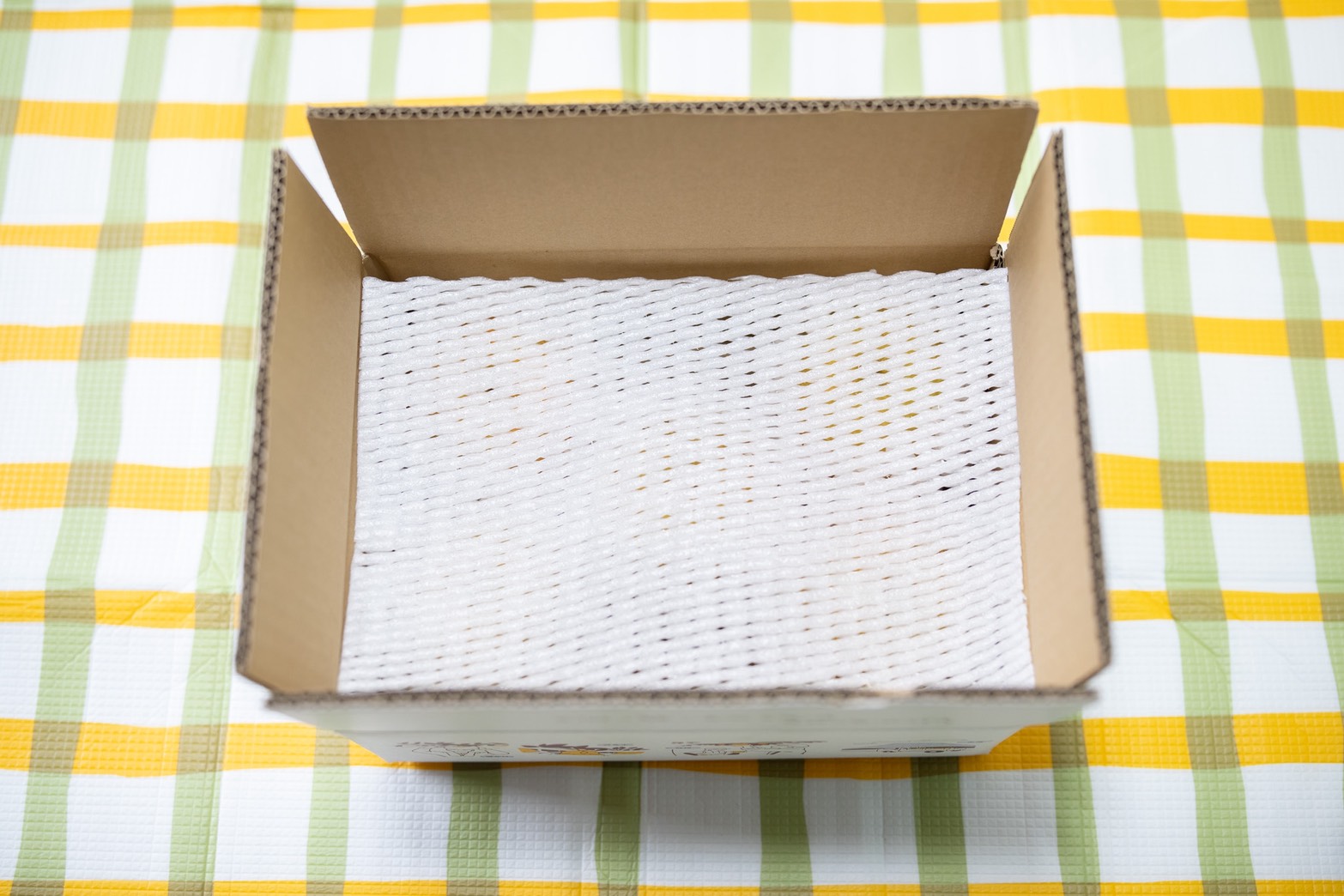 【8月下旬〜9月上旬】オリジナルダンボールでお届けする「新甘泉」贈答用 2.5kg