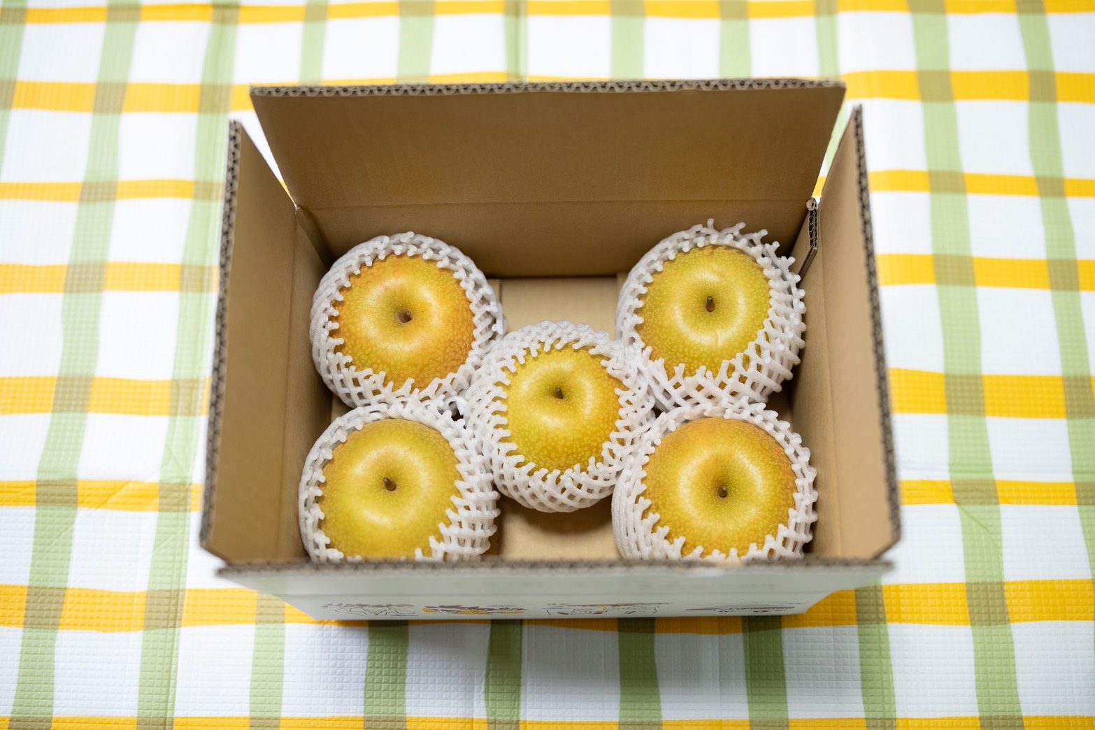 【8月下旬〜9月上旬】オリジナルダンボールでお届けする「新甘泉」贈答用 2.5kg